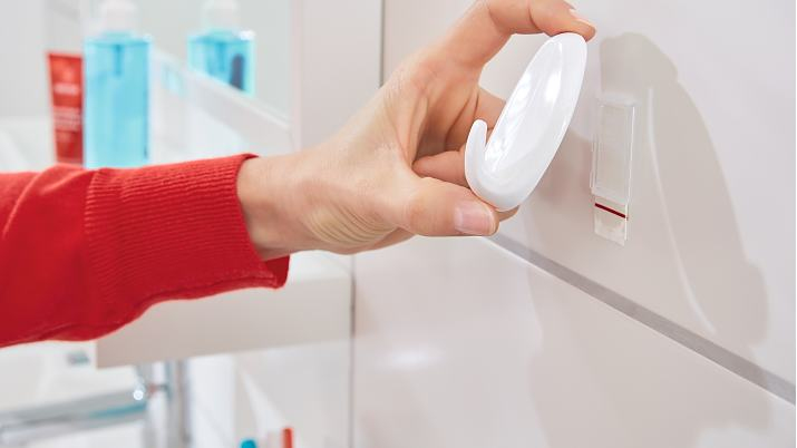 TESA 58013-00049-20 gancio di stoccaggio domestico Interno Gancio universale Bianco 2 pz