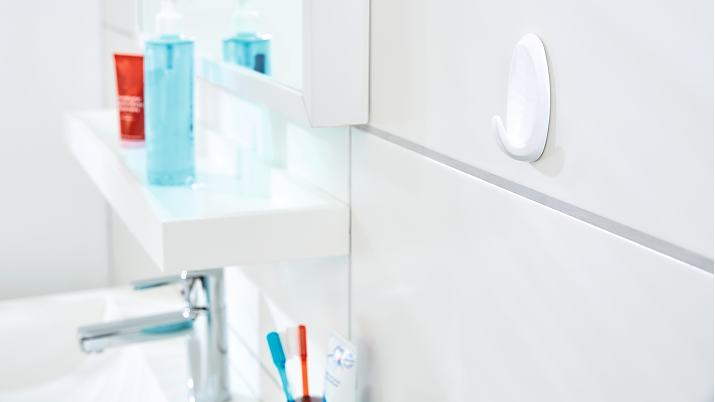 TESA 58013-00049-20 gancio di stoccaggio domestico Interno Gancio universale Bianco 2 pz