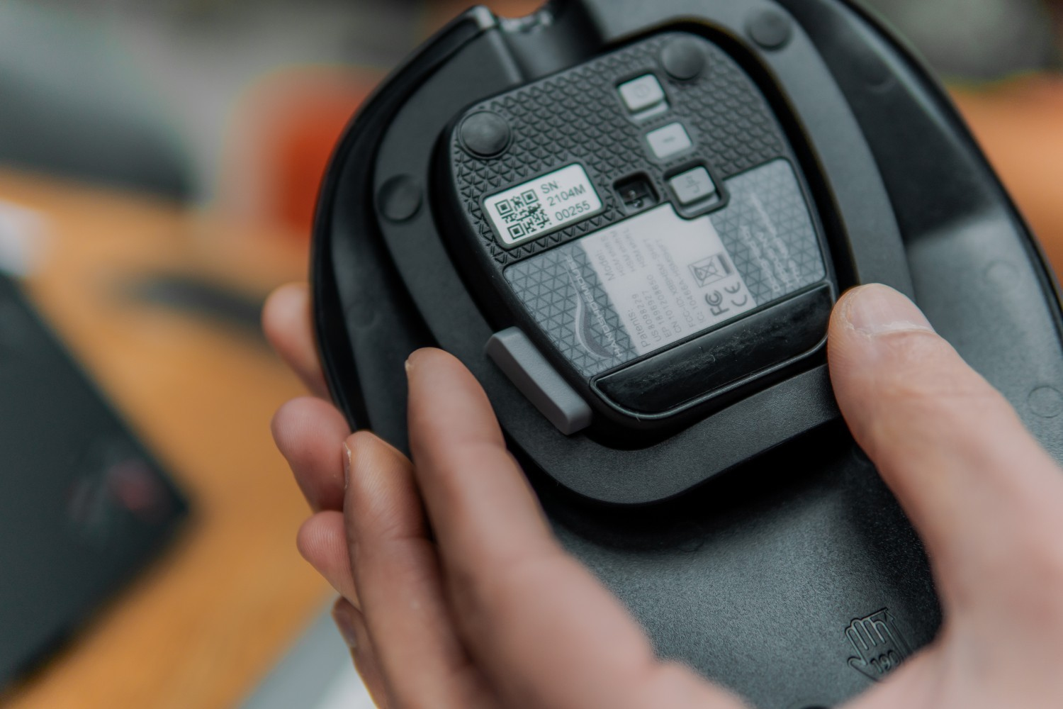 Bakker Elkhuizen Maus HandshoeMouse Shift Large Bluetooth retail - Maus
