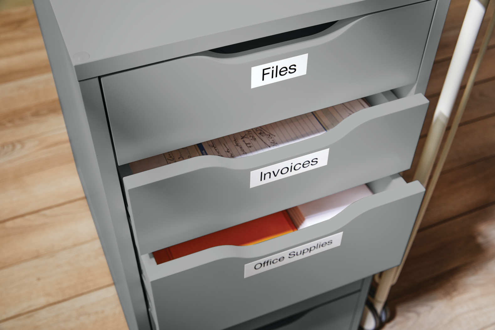 DYMO LabelManager � 210D+ - QWY