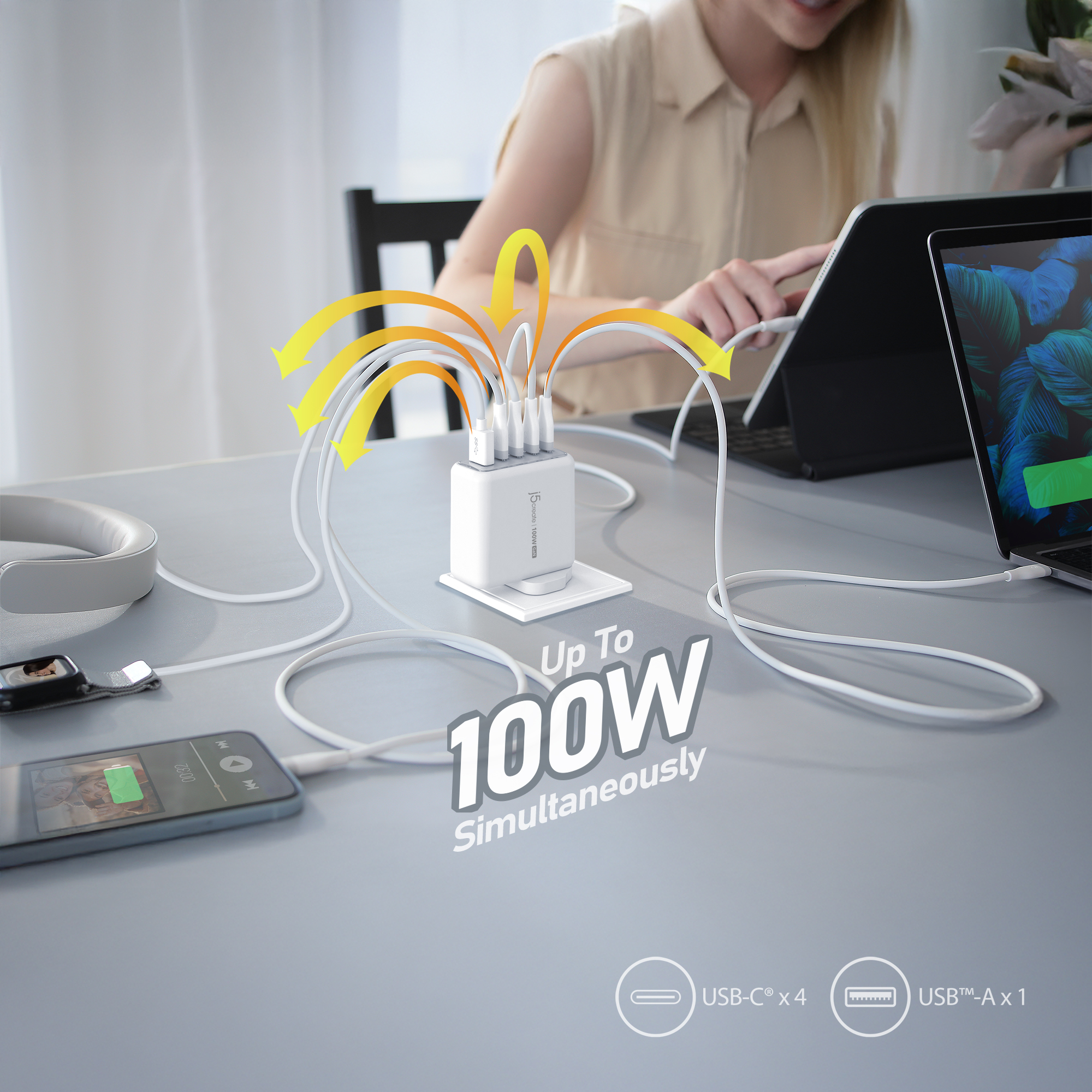 j5create JUP53100 100W GaN USB-C� 5-Port Charger