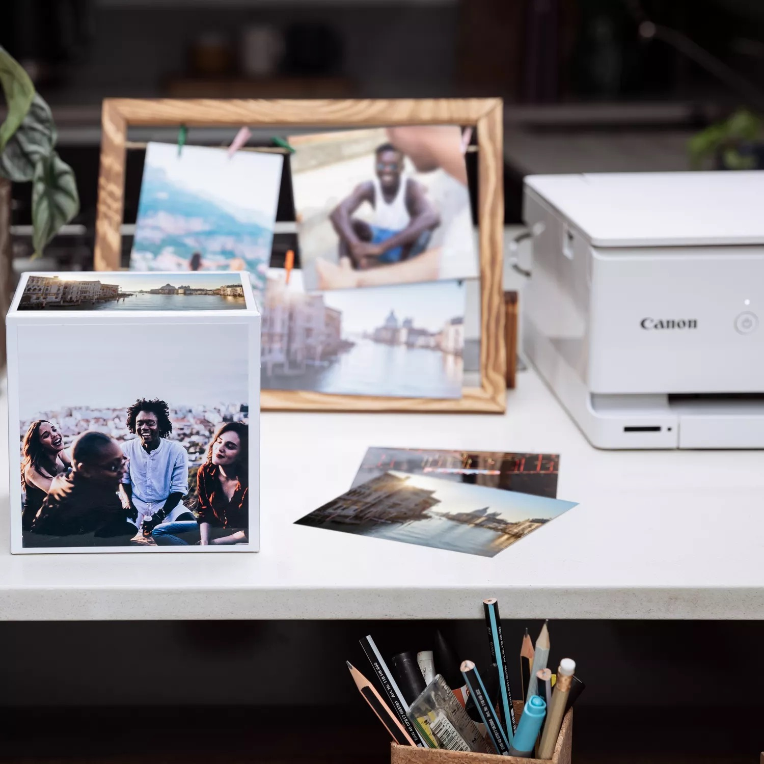 Canon 2311B076 papel fotogr�fico Azul Brillo