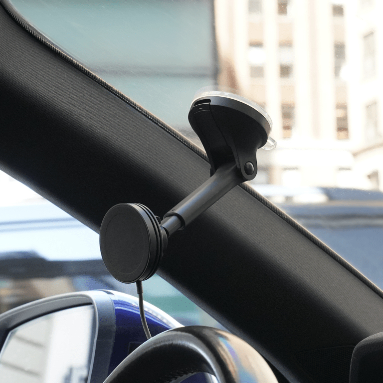 IOttie Velox Qi2 Wireless MagSafe Dash+ Windshield Mount - Ladeger�t