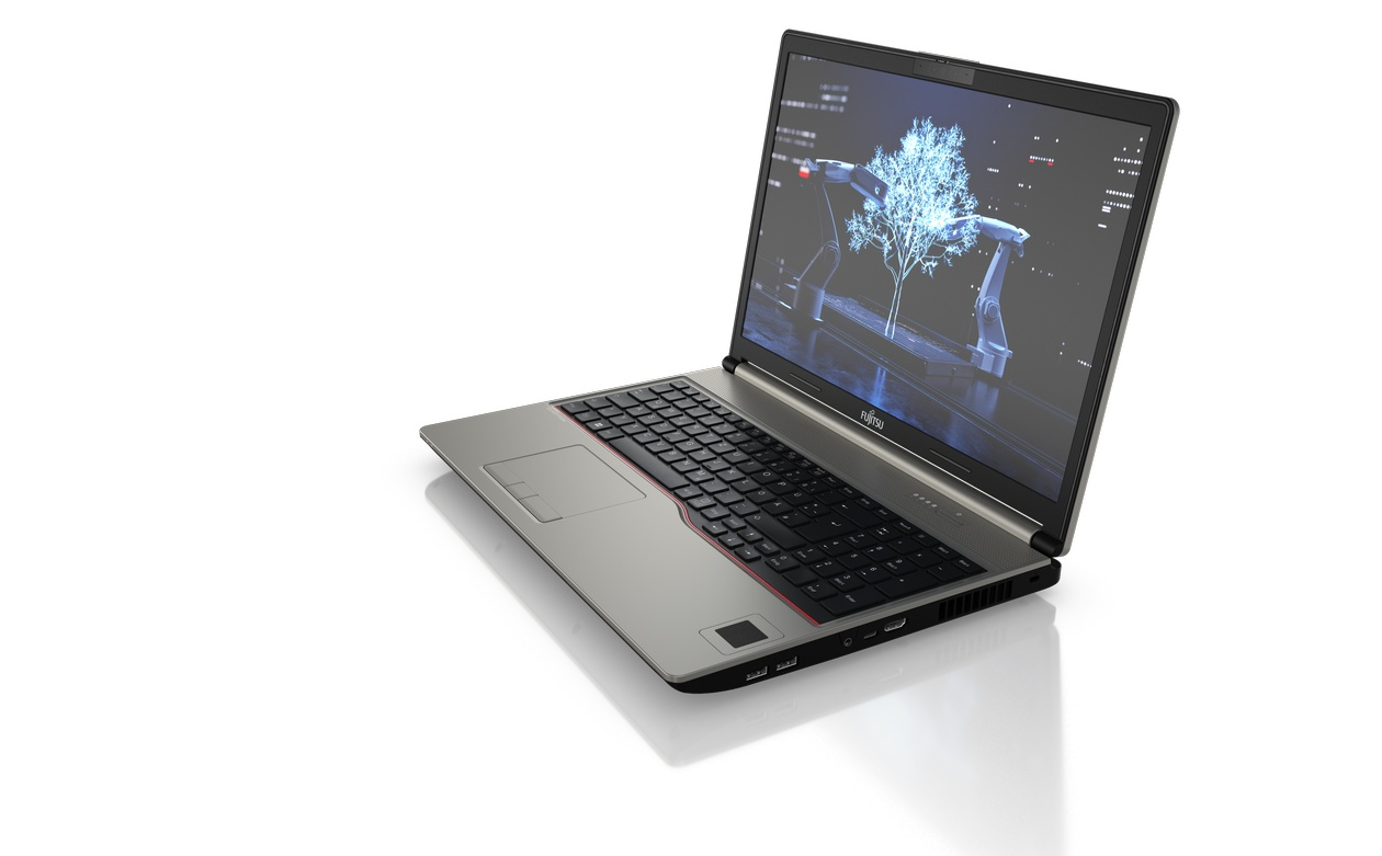 Fujitsu CELSIUS H7613 - 16 Notebook - Core i7 4 GHz