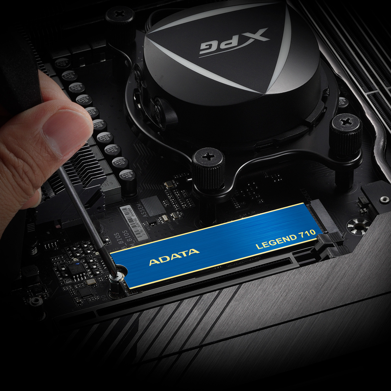 ADATA Legend 710 - SSD - 2 TB - intern - M.2 2280 - PCIe 3.0 x4 (NVMe)