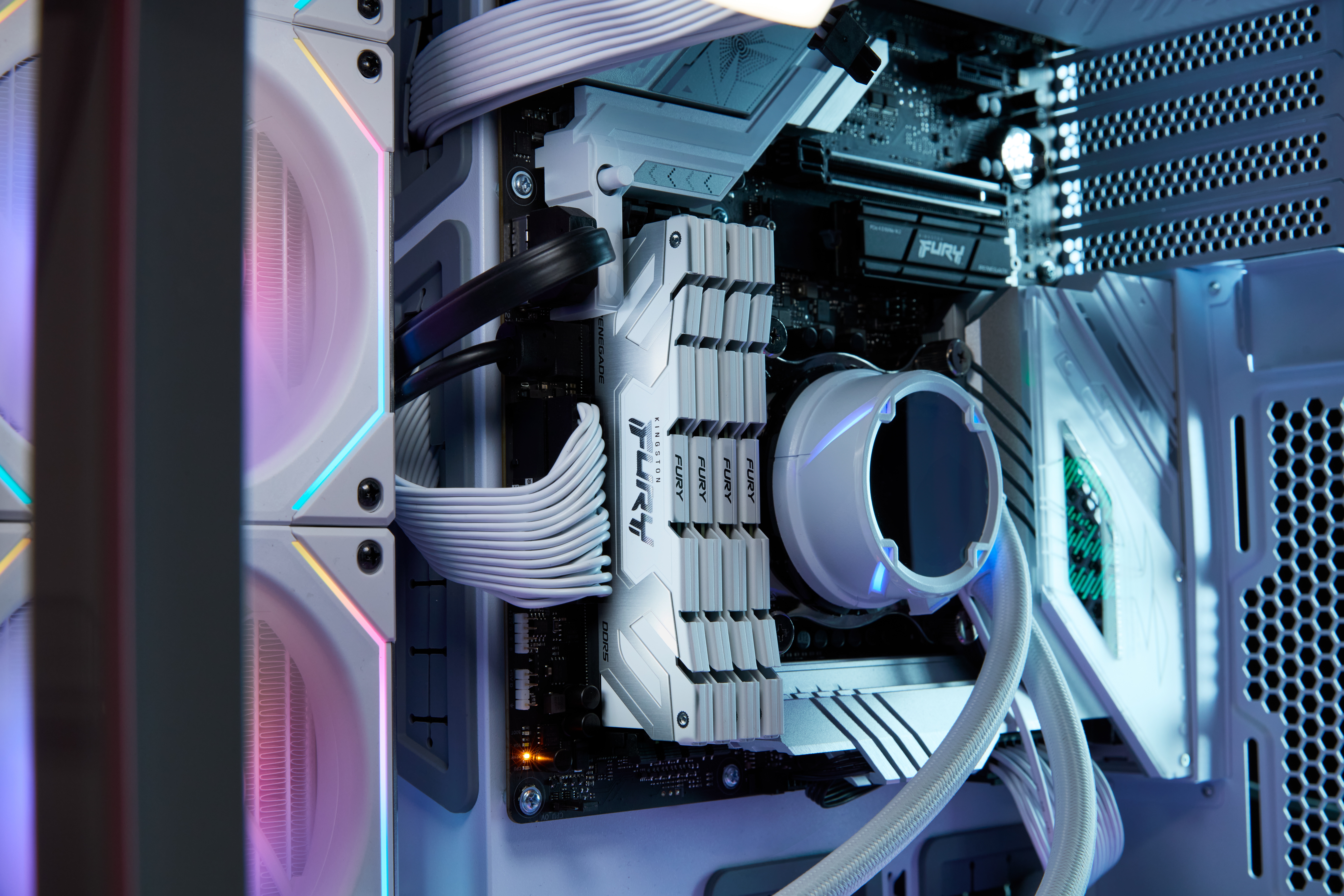 Kingston Technology FURY 24GB 8800MT/s DDR5 CL42 CUDIMM Renegade White