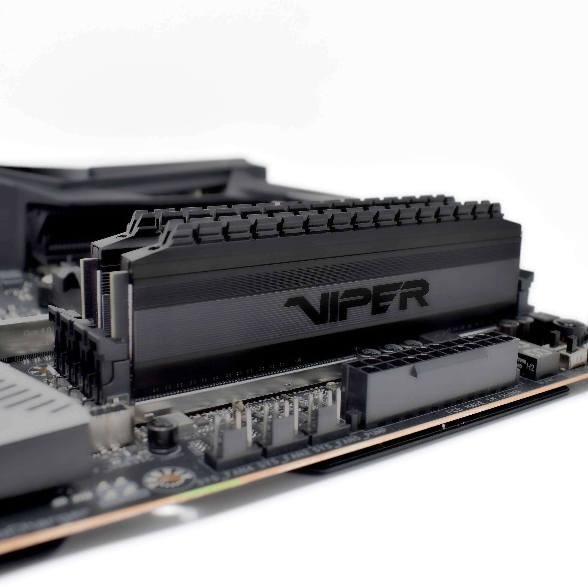 PATRIOT Viper 4 Blackout Series - DDR4 - kit