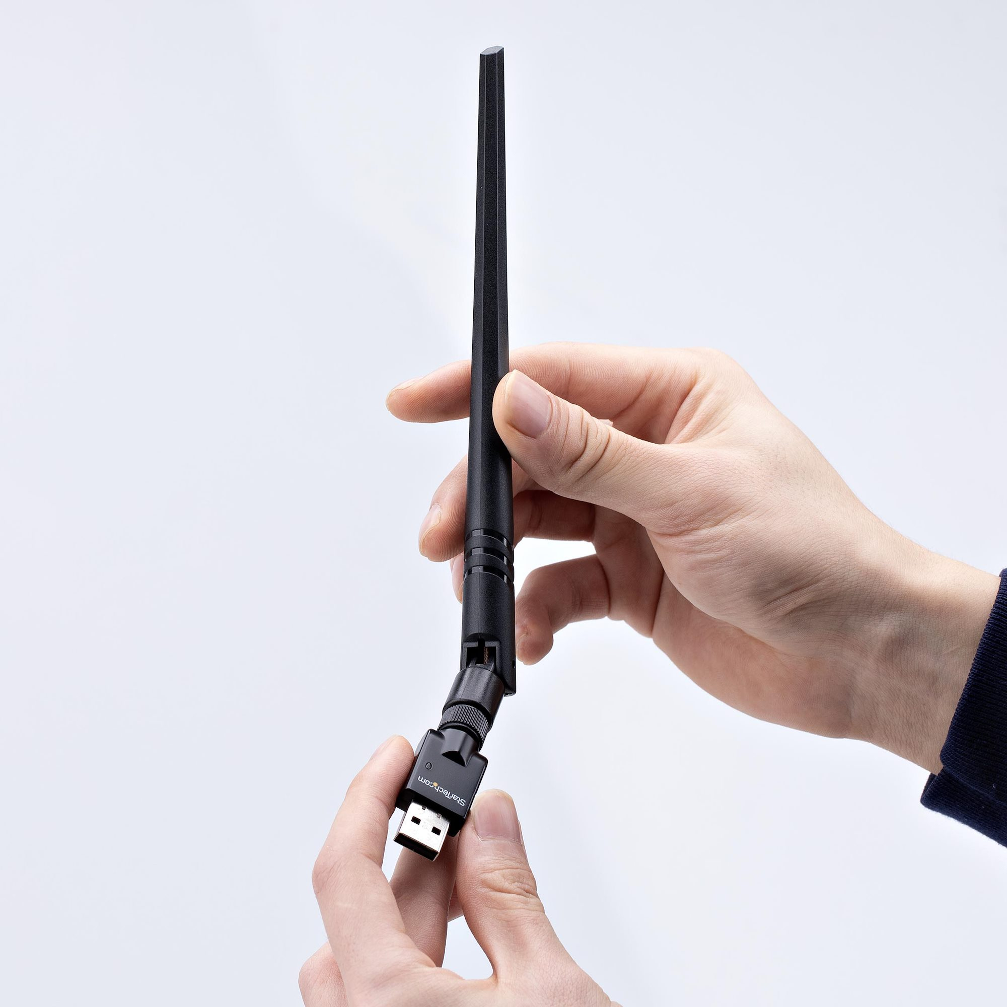 StarTech.com Adaptateur USB Bluetooth 5.3 Classe 1 pour PC/Ordinateur Portable, Connectivit Longue Porte pour Clavier, Souris, Streaming Audio et Rseau PAN, Windows/Linux