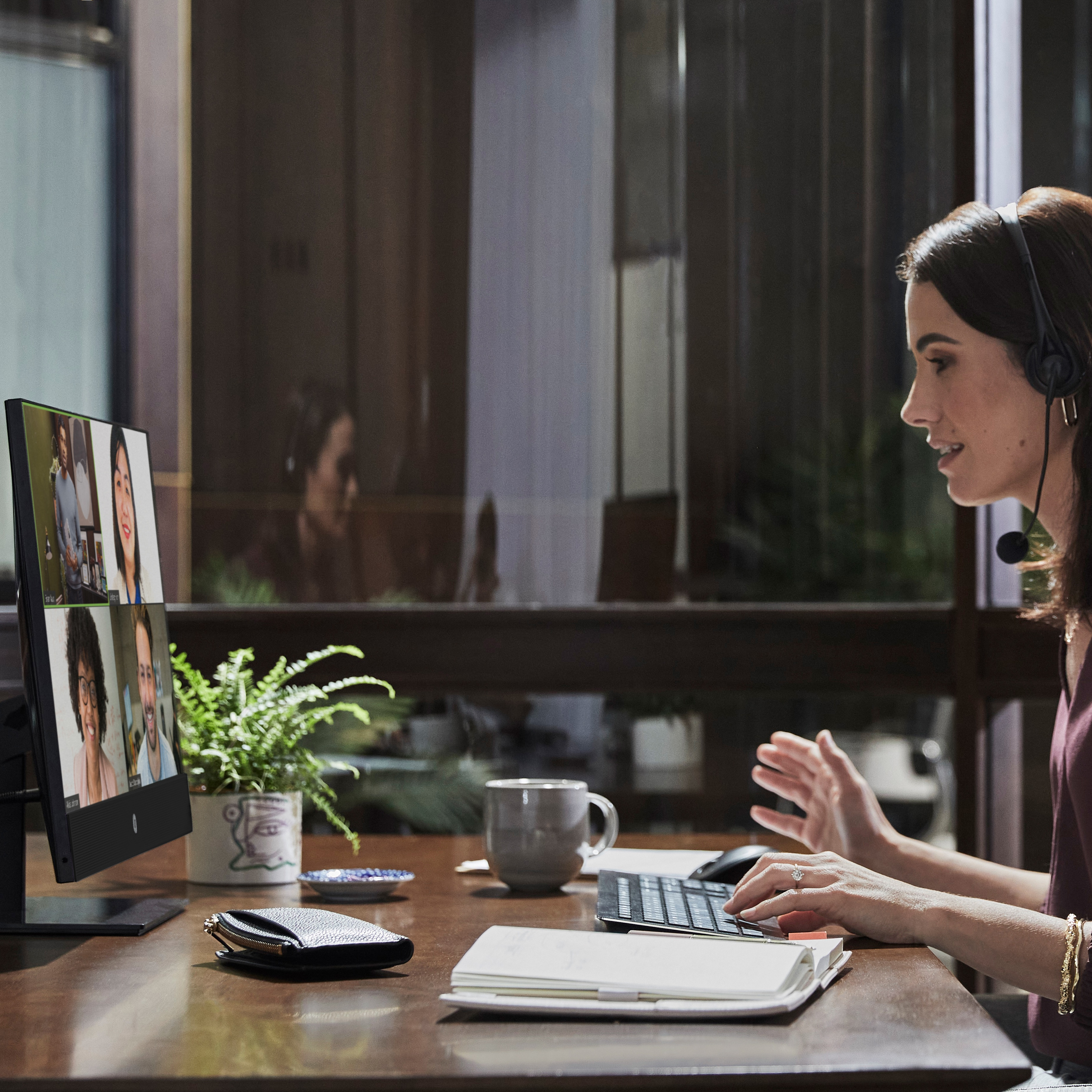 HP ProOne 440 G9 - All-in-One (Komplettl�sung) - Core i7 i7-14700T / 1.3 GHz - RAM 16 GB - SSD 512 GB - NVMe - UHD Graphics 770 - 1GbE, Wi-Fi 6E, Bluetooth 5.3 - WLAN: 802.11a/b/g/n/ac/ax (Wi-Fi 6E)