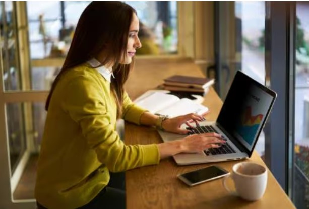 3M BP145W1B filtre anti-reflets pour �cran et filtre de confidentialit� 36,8 cm (14.5) Ordinateur portable Filtre de confidentialit� sans bords pour ordinateur