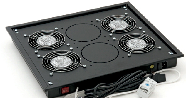 TRITON Rack-L�ftereinsatz - mit 4 L�fter, Thermostat