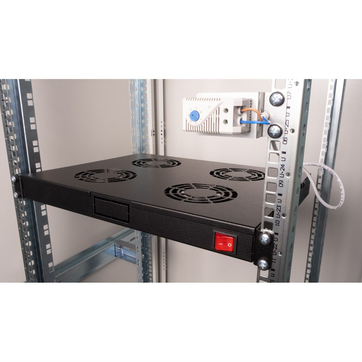 ROLINE Rack-L�fter - 4 Ventilatoren, mit Thermostat - auf Dach montierbar - Jet Black, RAL 9005 - 1U - 48.3 cm (19)