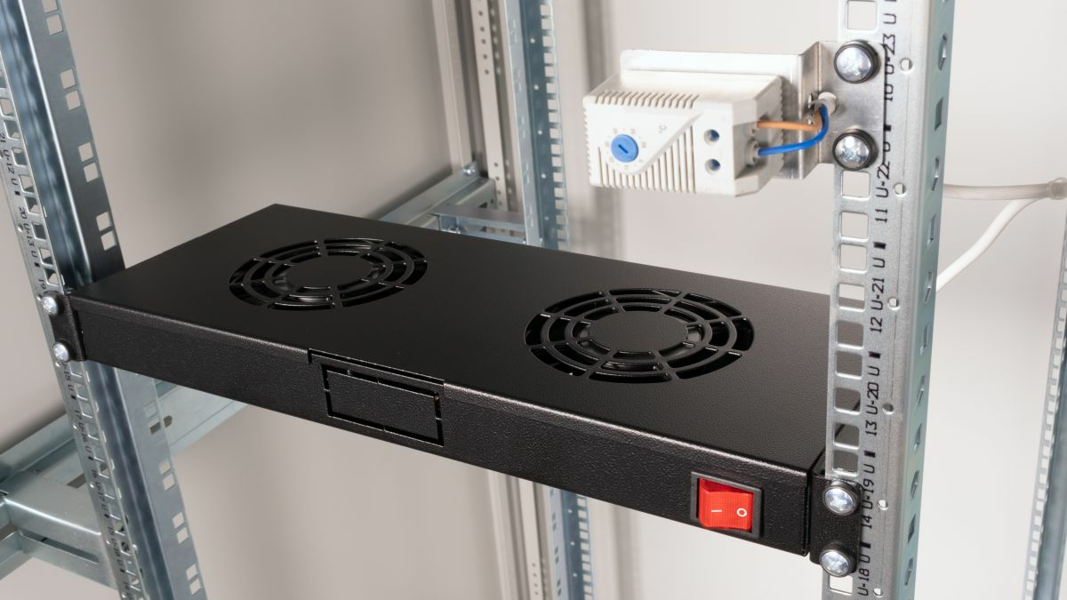 Equip Lftermodul 19 fr Serverschrnke 4xLfter RAL9005