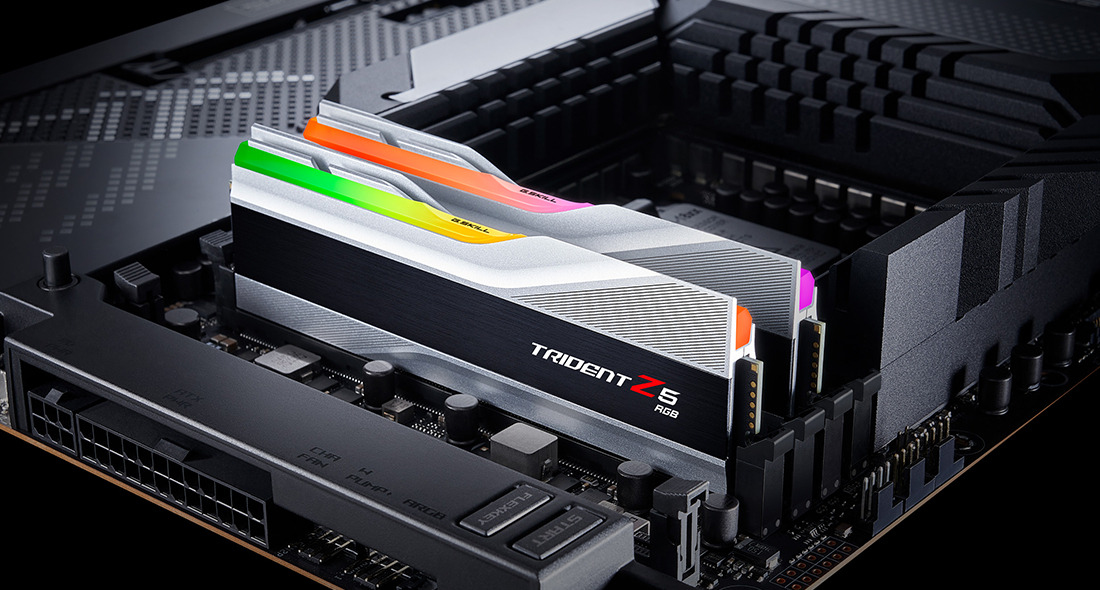 G.Skill Trident Z RGB F5-5600J2834F16GX2-TZ5RS mdulo de memoria 32 GB 2 x 16 GB DDR5 5600 MHz