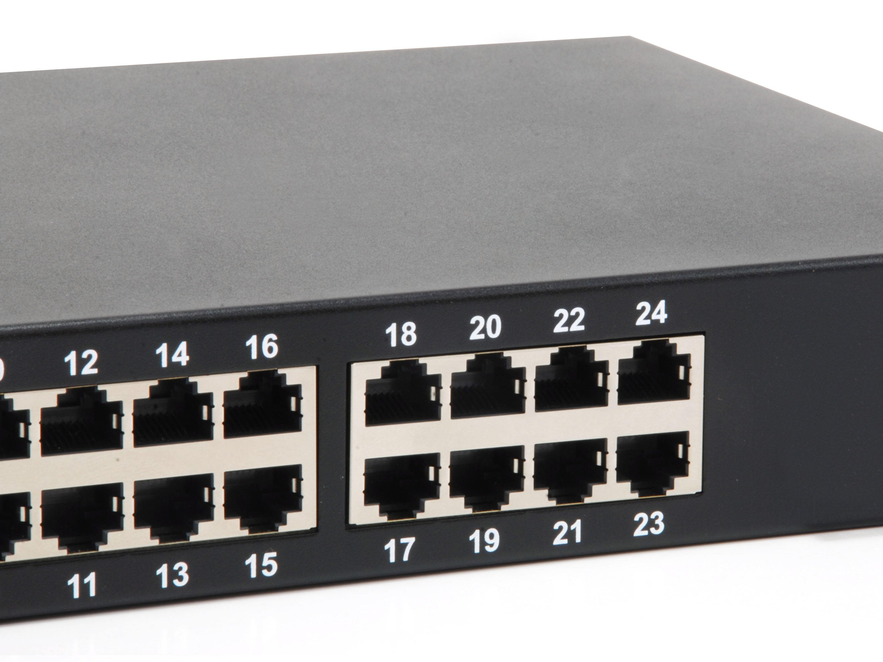 LevelOne 24-Port Gigabit PoE Switch, 802.3at/af PoE, 500W