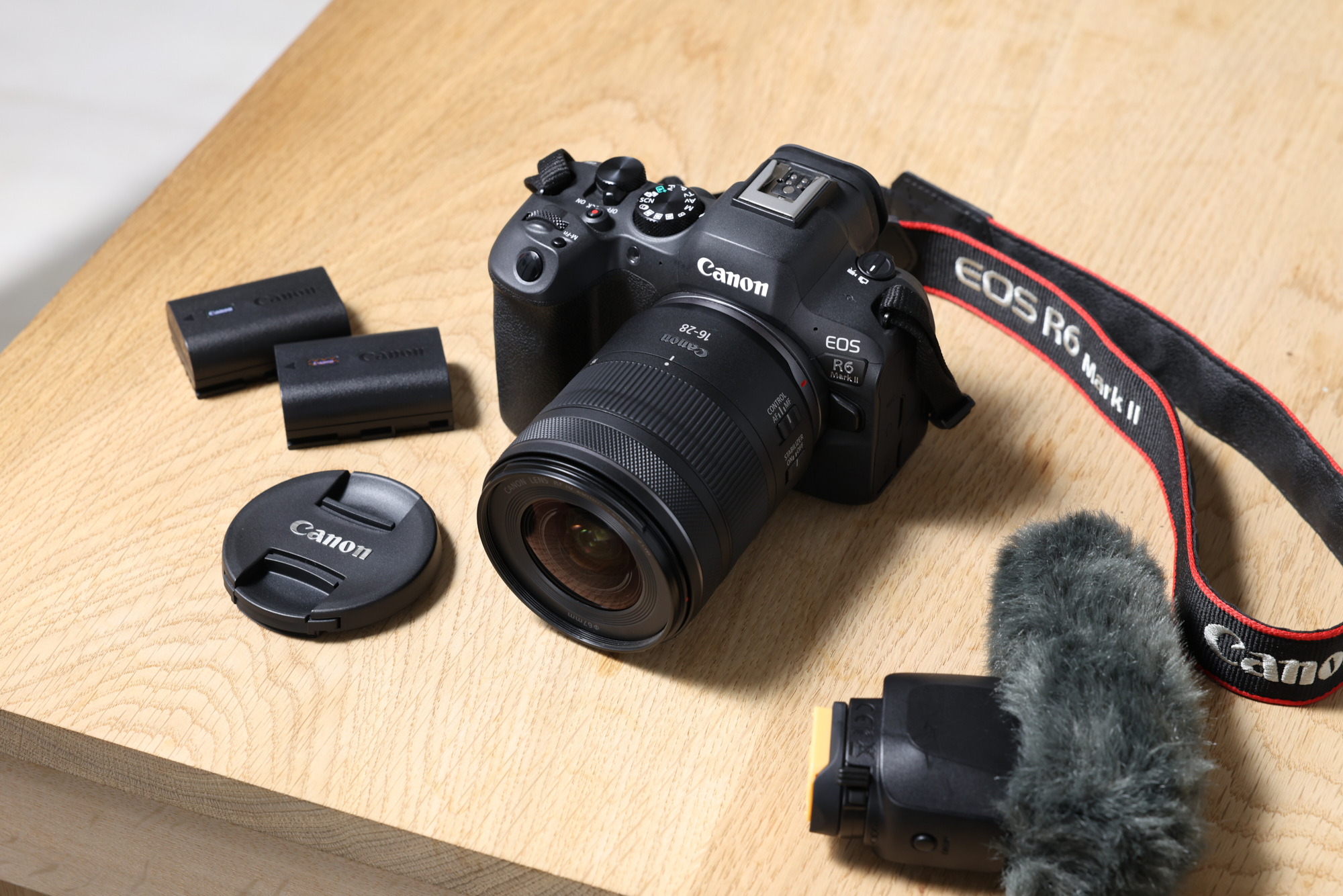 Canon RF Vidvinkel zoom objektiv