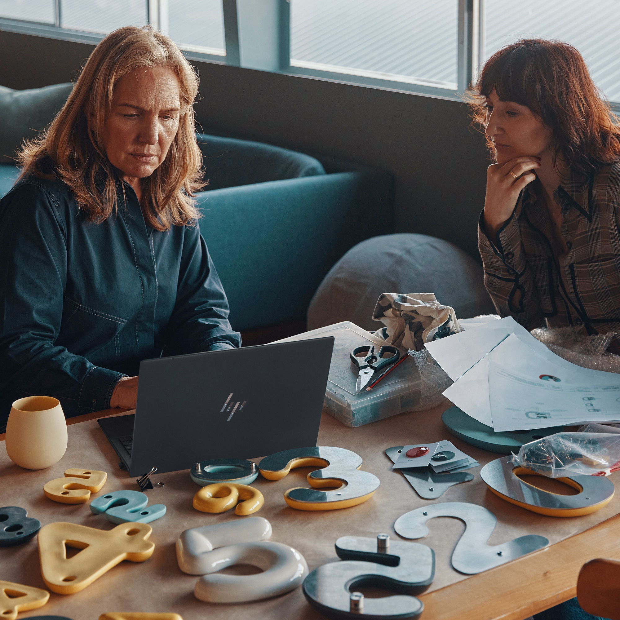 HP G4 Intel Core i7 i7-1355U Laptop 34.3 cm (13.5) WUXGA+ 32 GB LPDDR5-SDRAM 1 TB SSD Wi-Fi 6E (802.11ax) Windows 11 Pro Blue