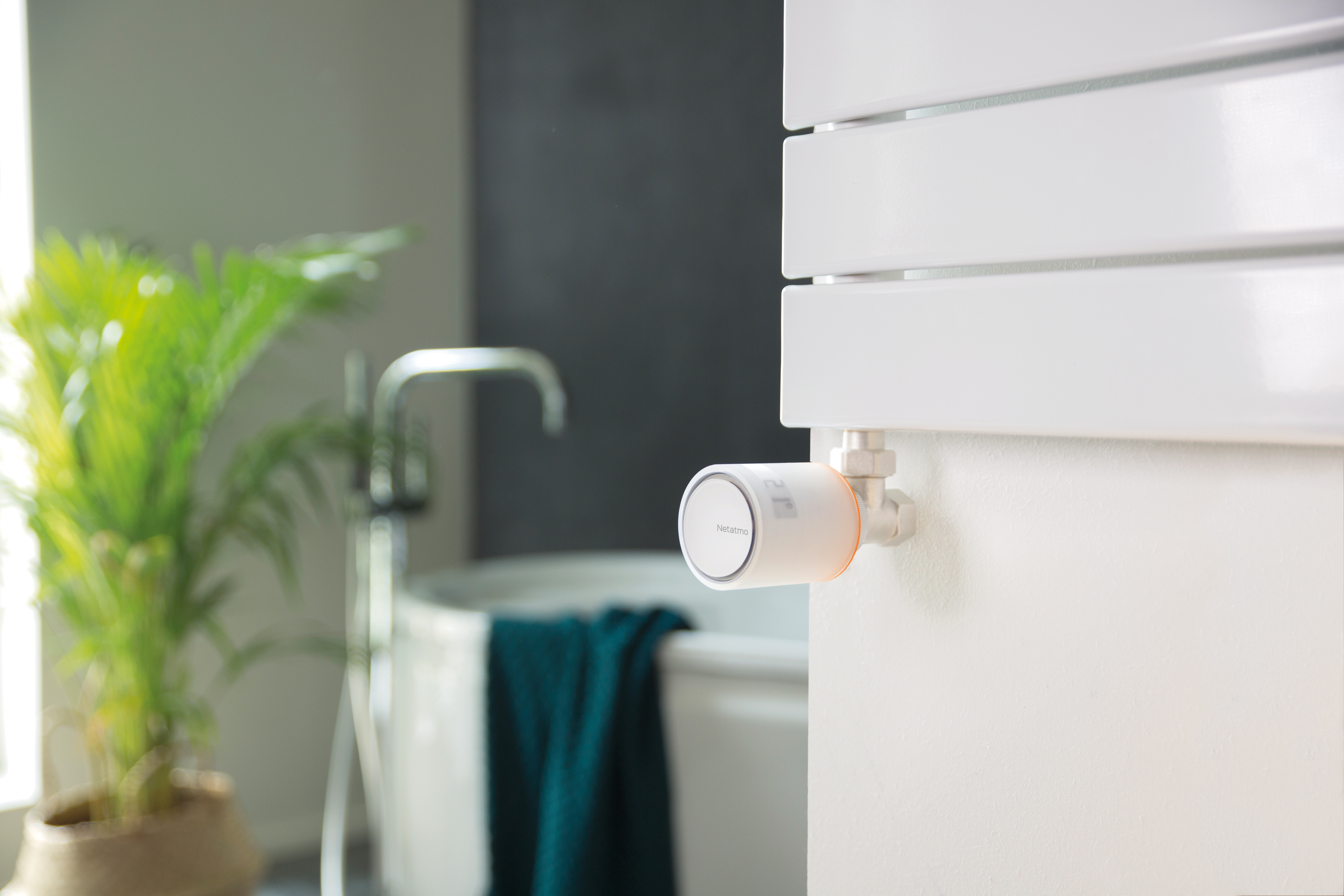 Netatmo Set 3 Valvole Termostatiche Intelligenti Aggiuntive per il Termostato Intelligente e per il Kit di base per riscaldamento centralizzato