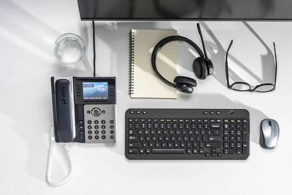 POLY Edge E300 telefono IP Nero, Argento 8 linee LCD