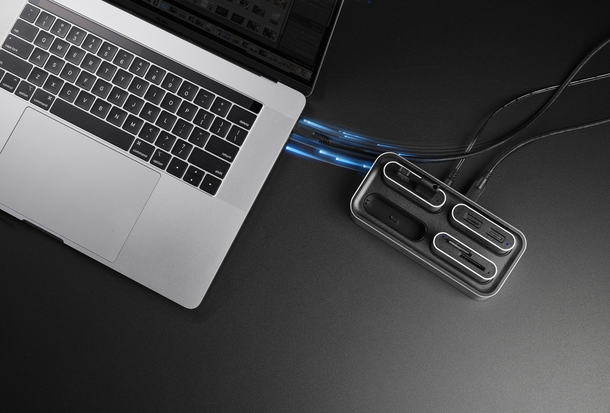 Kingston Technology USB-C 3.2 Gen2 Workflow Station Dock w/Dual-Slot SD UHS-II Card Reader