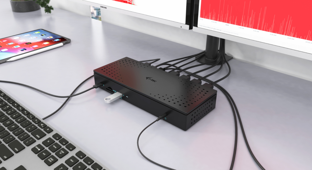 i-tec Universal USB 3.0/USB-C/Thunderbolt, Quattro 4K Display Docking Station + Power Delivery 100W