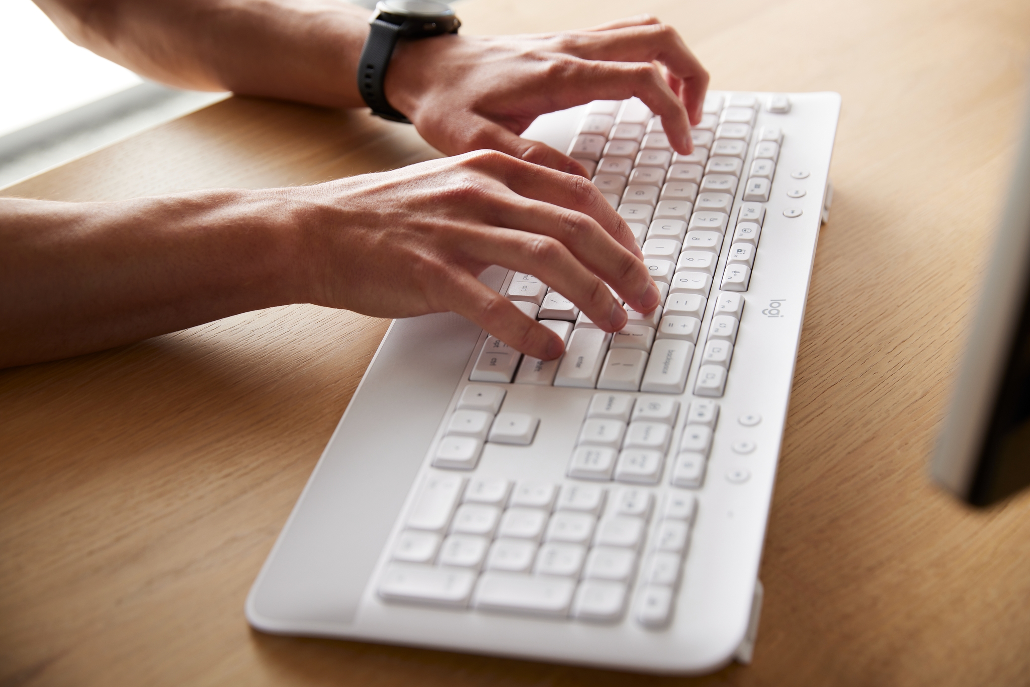 Logitech Signature MK650 Combo For Business teclado Rat�n incluido Bluetooth AZERTY Belga Blanco